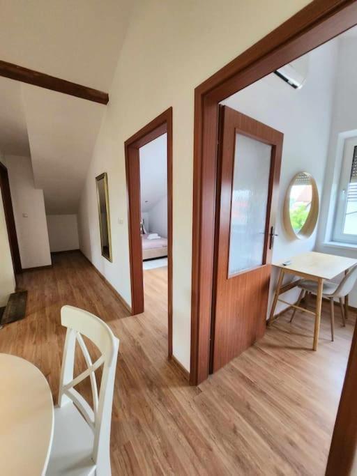 Apartment Cozy Country 6persons Close To Airport