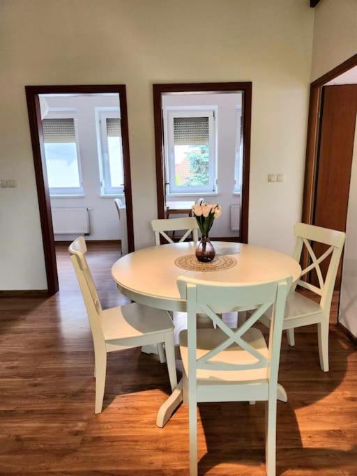 Cozy Country 6persons Close To Airport Apartment *